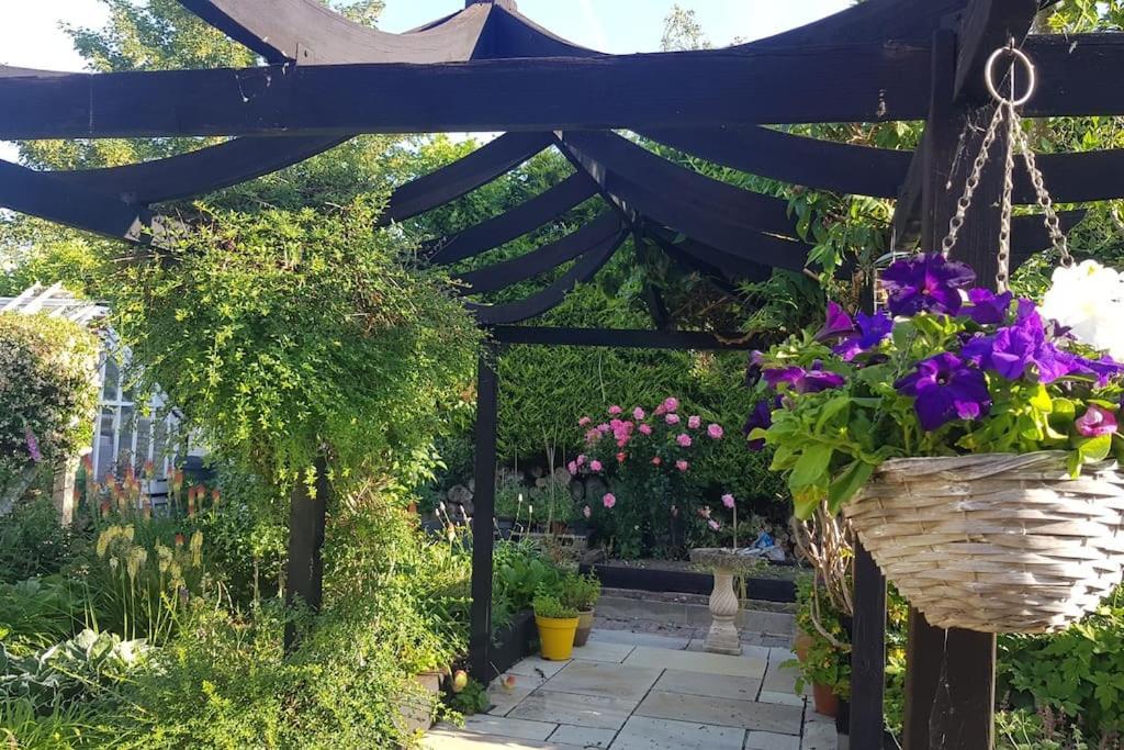 Peaceful Self Contained Studio In Lovely Garden. Hinckley Dış mekan fotoğraf